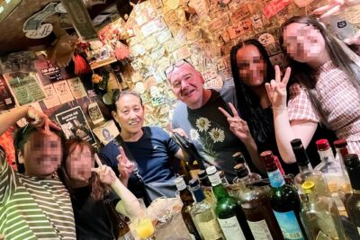 Shinjuku Underground Nightlife Tour: Izakaya Food & Bar Hopping - Omoide Yokocho Lantern Alleys and a Full-Course Izakaya Meal