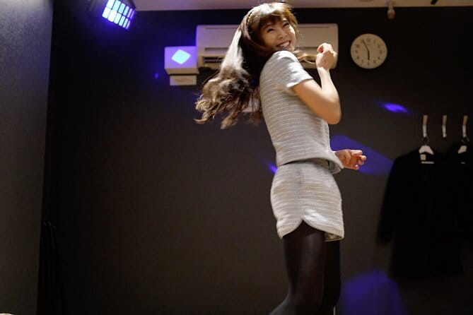 Shuffle Dance in Tokyo with a TikTok Star - Intermediate Level - Who This Class Suits Best in Tokyo