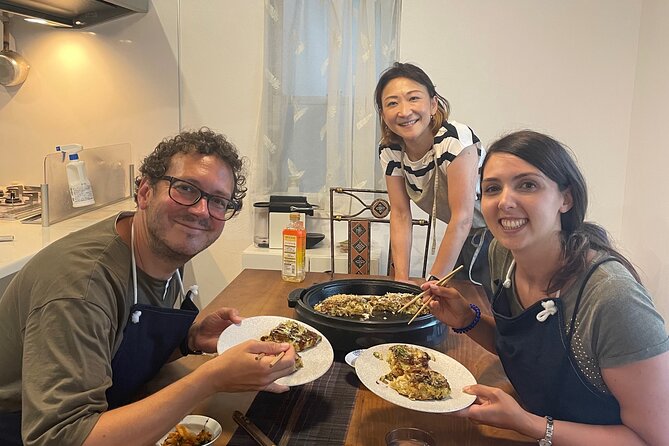 Small-Group Osaka-Style Okonomiyaki Cooking Class - The Side Dishes While You Wait: Pork Stir-Fry and Kimuchi