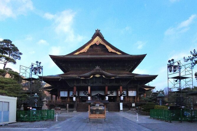 Snow Monkey Park & Zenkoji Temple Nagano Pvt. Full Day Tour. - Zenkoji Temple in Nagano: early Buddhism plus a statue you can’t rush
