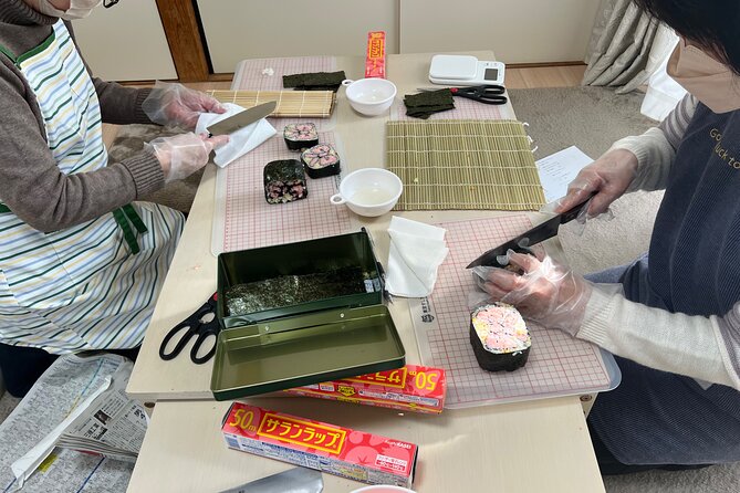 Special sushi rolls only available in Japan Making Experience - Picking your theme: animals, characters, and photogenic patterns