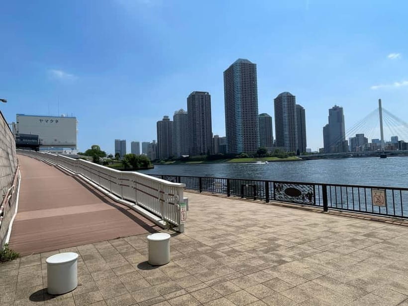 Sumida Riverside Walk:Garden＆Temple Ritual(4 Meeting Points) - A calmer side of Tokyo: garden peace to river quiet to living ritual