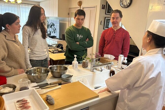 Sushi Cooking Class: AKEMI's SUSHiKiTCHEN in Tokyo - Entering Akemi’s Tokyo Home: Small Group, Real Learning