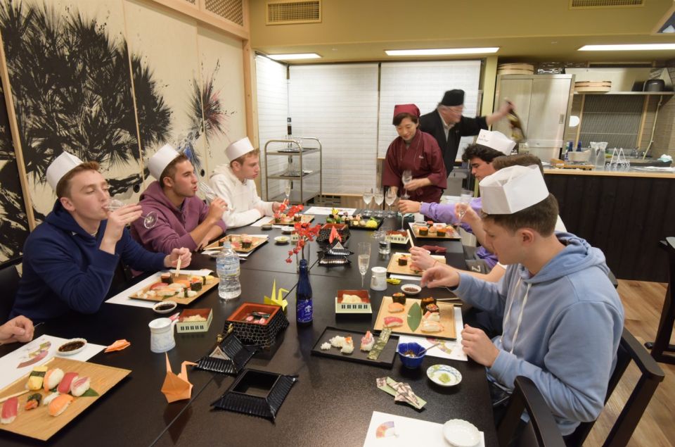 Sushi-Making Experience - The 2-hour flow: from demo to your own sushi at the table