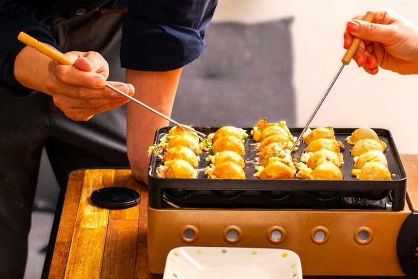 Takoyaki cooking experience in Kabukicho, Shinjuku - Kabukicho Takoyaki: A Practical Way to Enjoy Shinjuku Food