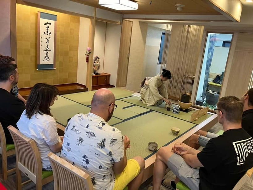 Tea ceremony experience in Japanese-style room 60min - Entering Wasako’s Japanese-style room at Charyo-Ichimatsu