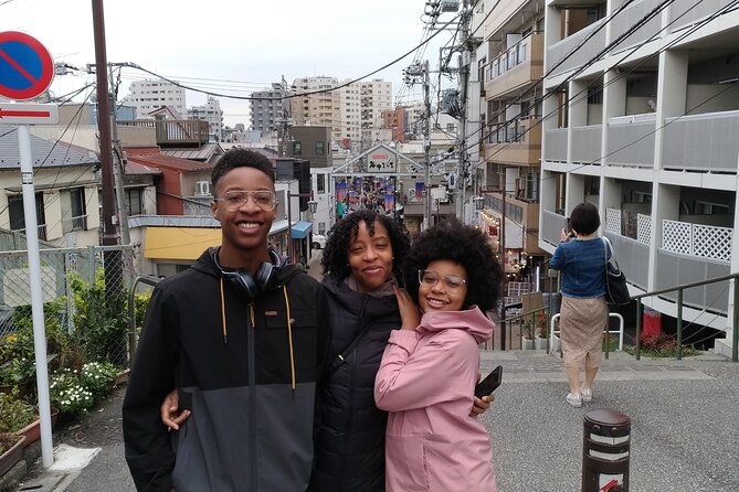 The Best Family-Friendly Tokyo Tour with Government Licensed Guide - Tsukiji Outer Market: food watching without the wholesale hassle