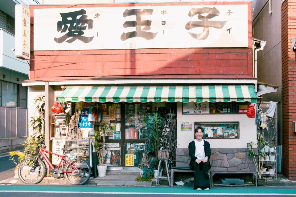 Tokyo: 1-Hour Private Photoshoot - Meeting Your Photographer: LINE Details and No Hotel Pickup