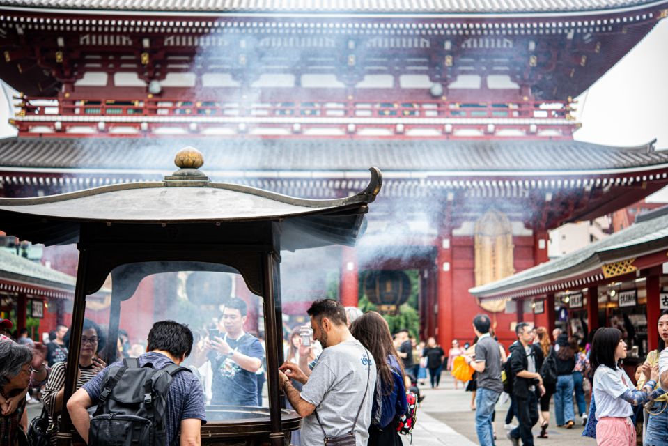 Tokyo: 2-Hour Asakusa Food Hunt & Cultural Tour - Handmade Rice Crackers: A Store With 100+ Years Behind the Counter
