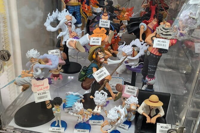 Tokyo Akihabara Anime Manga Video Games and Hidden Gems Tour - Akihabara Radio Kaikan: Figures, Models, and 5,000-Plus Items Under One Roof