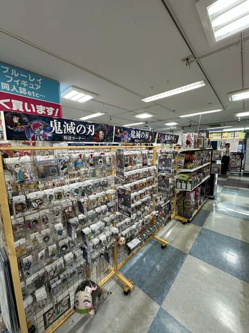 Tokyo Akihabara Anime walking tour & Maid Cafe option - Surugaya’s pre-owned anime shopping: how the guide changes your outcome