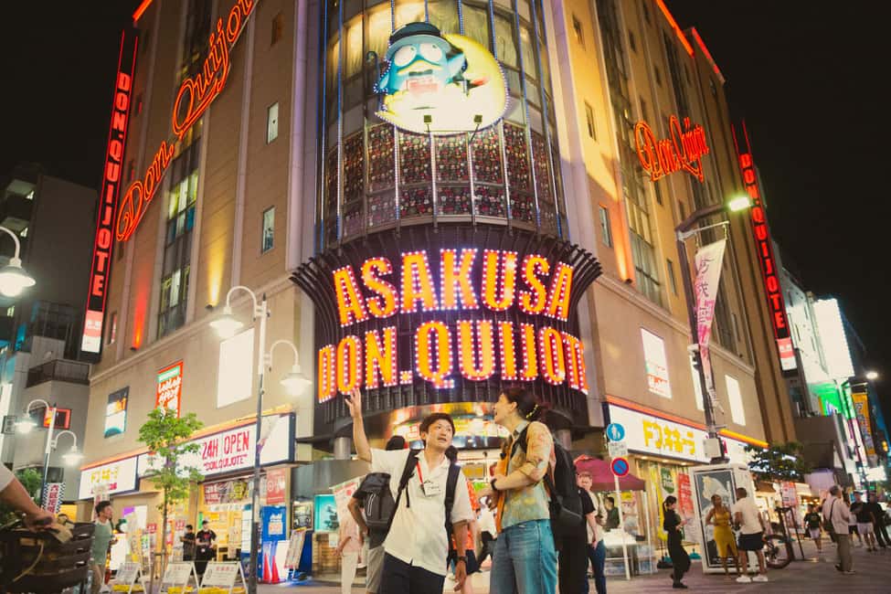Tokyo: Asakusa Photogenic Night Walk with 1 drink - Hanayashiki Amusement Park: a surprising contrast in the middle of history
