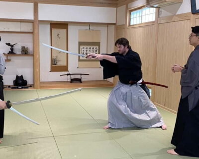 Tokyo Asakusa : Samurai School, Become a Samurai Warrior - Where You Meet (and Why the Dojo Might Not Be the One You Expect)
