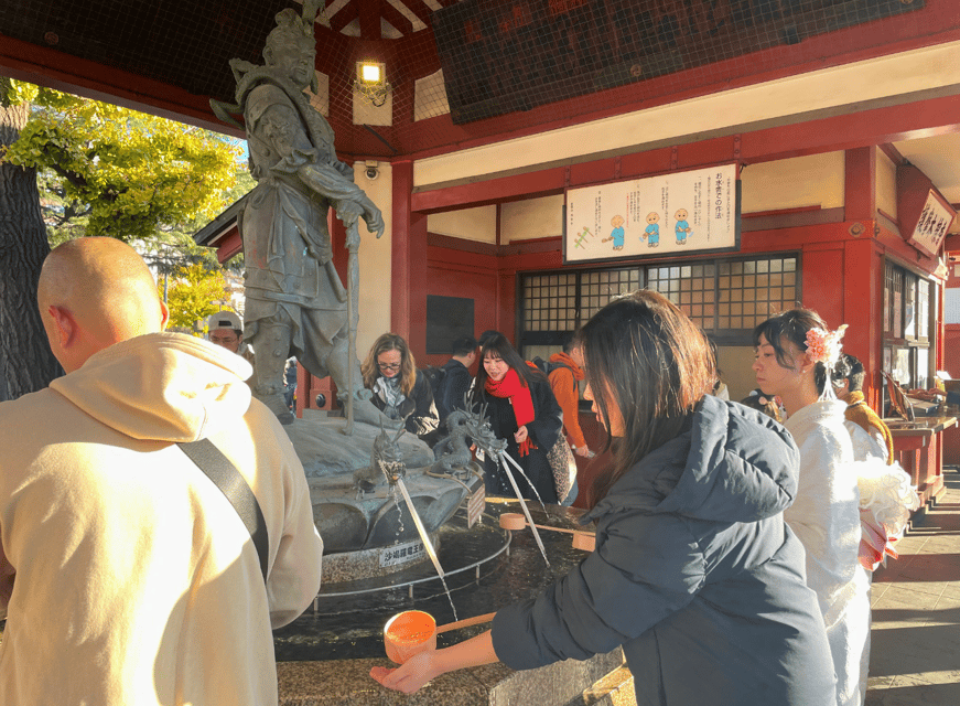 Tokyo: Asakusa Temple & Shrine Walking Tour with Local Guide - Sensō-ji vs Asakusa Shrine: bowing, sides, and religion in practice