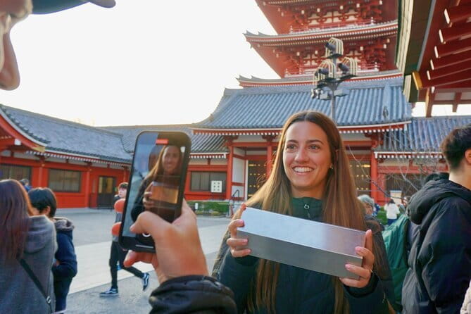 Tokyo: Asakusa Temple & Shrine Walking Tour with Local Guide - Where you meet and how the walking feels