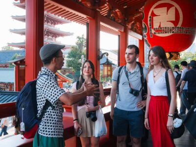 Tokyo: Asakusa & Tokyo’s Oldest Temple Senso-ji Walking Tour - Getting Started at 雷門交番 and the Kaminarimon Police Station