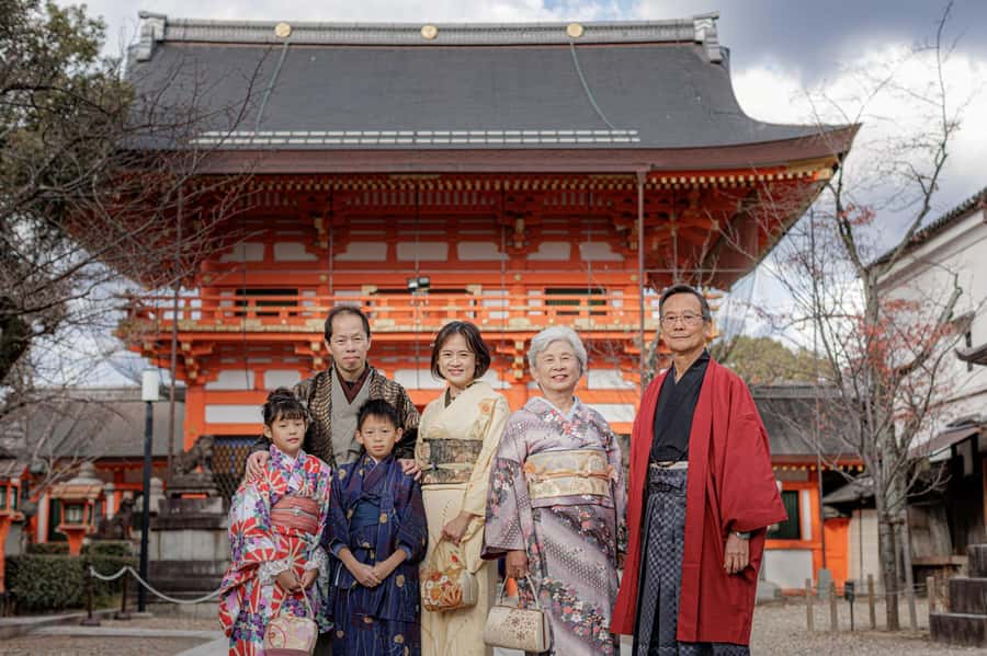 Tokyo Asakusa: Traditional Kimono Rental Experience at Wargo - Walking Asakusa in a Kimono: Where You’ll Spend Your Time