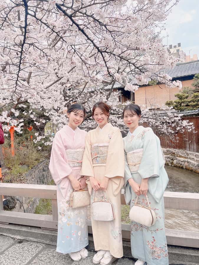 Tokyo Asakusa: Traditional Kimono Rental Experience at Wargo - Arrival at the 4th Floor: Meeting Point, Check-In Flow, and Timing