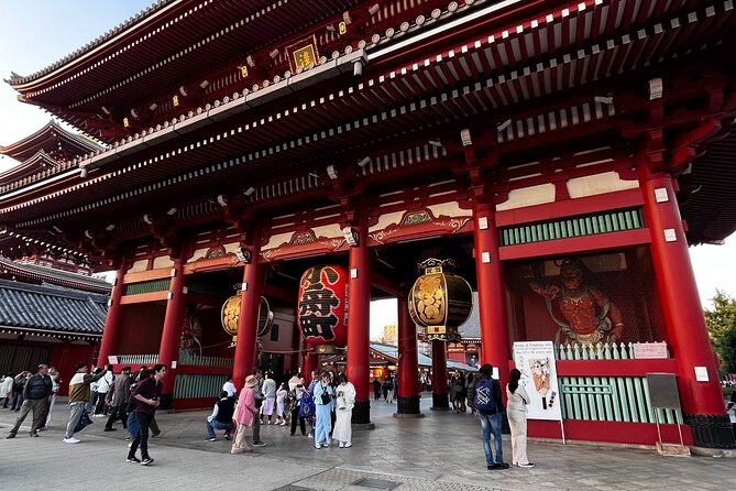 Tokyo: Asakusa Walking Tour -Sumida River to Senso-ji Temple - Small group size and the chance to ask real questions