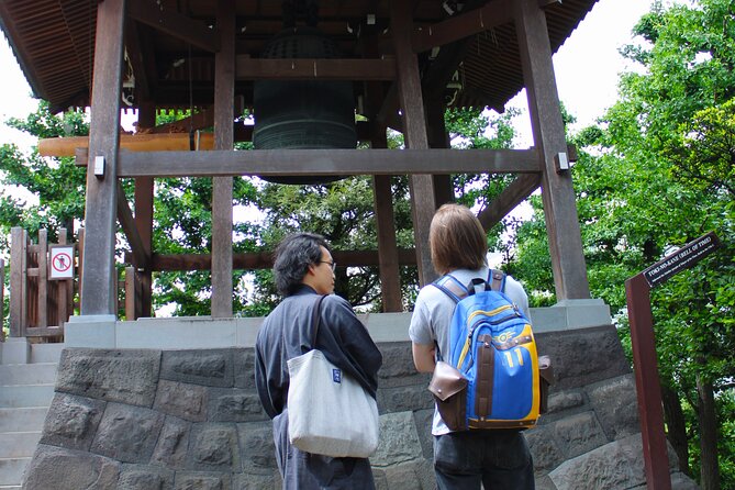 Tokyo: Asakusa Walking Tour with Japanese Comedian - Nishi-sando Snack Time and the Melon-Bread Stop at Kagetsu-do