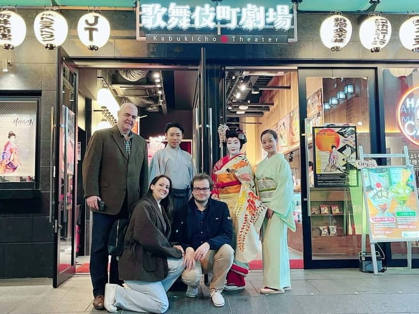 Tokyo: Authentic Japanese Dance Show ticket by professionals - Food, Pickup, and How to Plan Around the Show