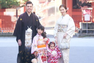 Tokyo Authentic Kimono Rental in Asakusa with Photography Option - Step One at the Shop: Showing Up and Getting Dressed