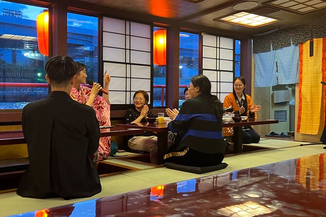 Tokyo Bay Yakatabune Cruise with Traditional JapaneseShow Drinks - Photo and timing tips for Rainbow Bridge at night