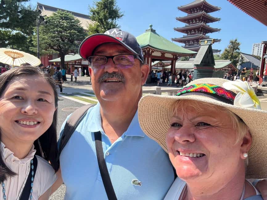 Tokyo: Beyond Asakusa to Kappabashi Kitchen Town - From Starbucks at Kaminarimon to Nakamise Shopping Street