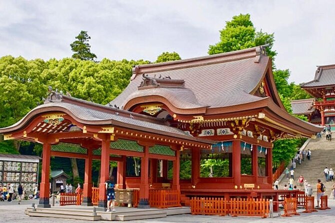 Tokyo: Bus Tour to Kamakura Great Buddha & Enoshima with Pickup - The Slam Dunk Connection: Kamakura High School Area for Fans