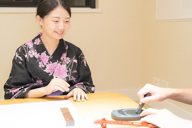Tokyo: Calligraphy Experience at Japanese Room in Shibuya - A Zen hour of Japanese calligraphy in Shibuya