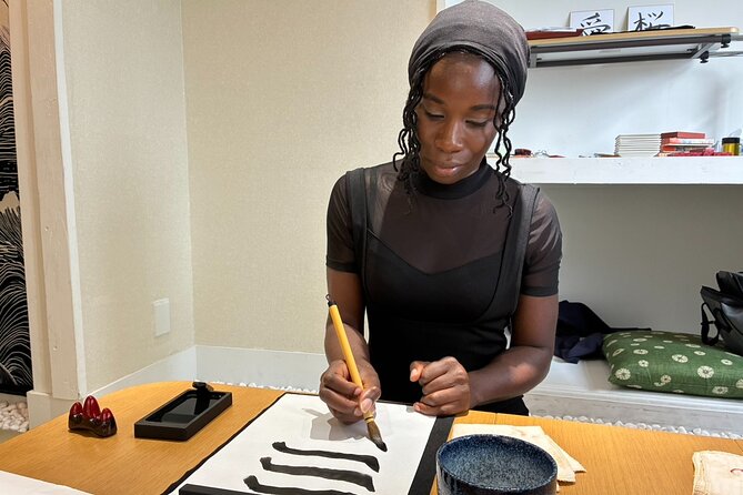 Tokyo: Calligraphy Experience at Japanese Room in Shibuya - Meeting point in Shibuya: keeping it simple