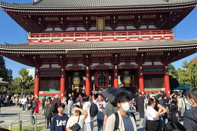 Tokyo Cherry Blossom Half Day Walking Tour with a Local Guide - Sumida Park: the snack stop that makes the tour feel like a break