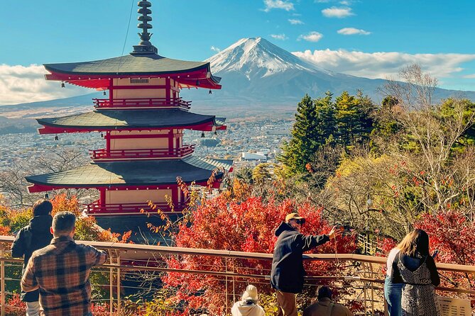 Tokyo: Customized Mt. Fuji & Hakone Sightseeing Private Day Trip - Kitaguchi Hongu Fuji Sengen Jinja: a shrine tied to climbers