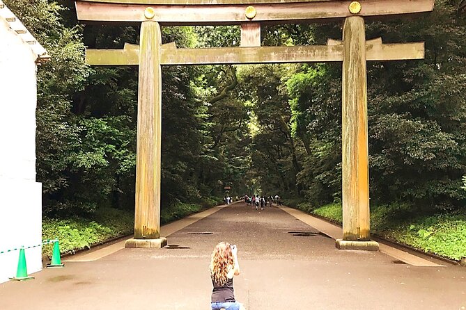 Tokyo Full Course Tour: Explore 10 Must-See Sights & Hidden Gems - Asakusa and Senso-ji: The Old-Tokyo Finish Line