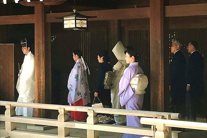 Tokyo Full Course Tour: Explore 10 Must-See Sights & Hidden Gems - Meiji Jingu Shrine and Harajuku: Two Tokyo Moods in 30 Minutes