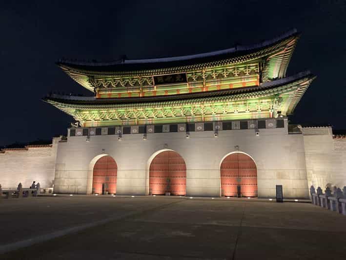 Tokyo Full Day Tour with a Local Expert Guide - Imperial Palace Grounds: Seeing the Calm Side of Tokyo