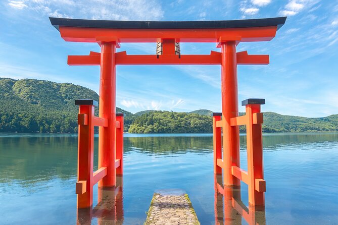 Tokyo Hakone : Mt.Fuji, Owakudani, Open Air Museum, Hakone Shrine - Lake Ashi and the Pirate Ship: the optional cruise with a view-first payoff