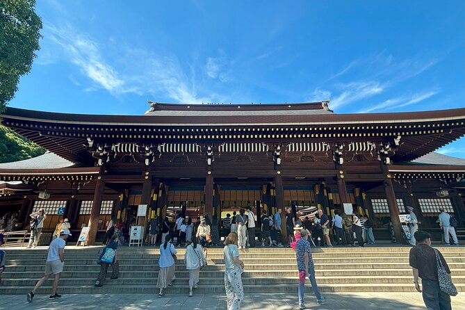 Tokyo Harajuku Walking Tour Meiji Jingu Yoyogi Park and More - Stop 1: Meiji Jingu Shrine for a quiet reset in the middle of Tokyo