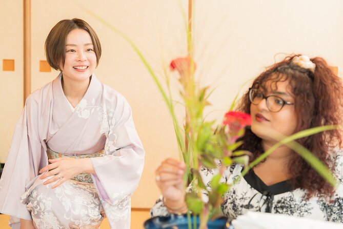 Tokyo Ikebana Wellness Art Experience near Shinjuku - Meeting Ai-sensei and learning the story behind the stems