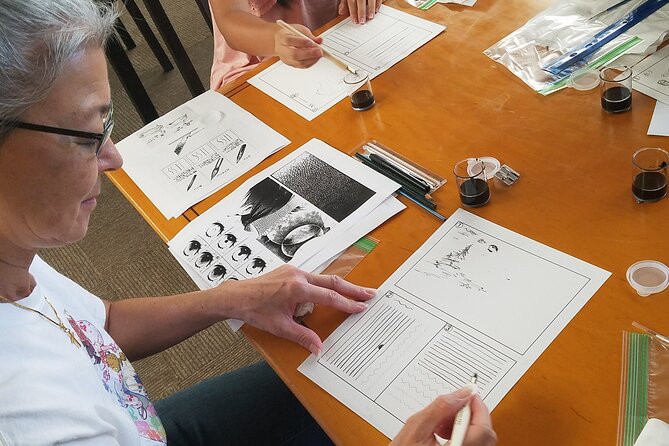Tokyo/Ikebukuro Manga drawing workshop by pro-Manga artists - Supplies and take-home souvenirs: the payoff after class