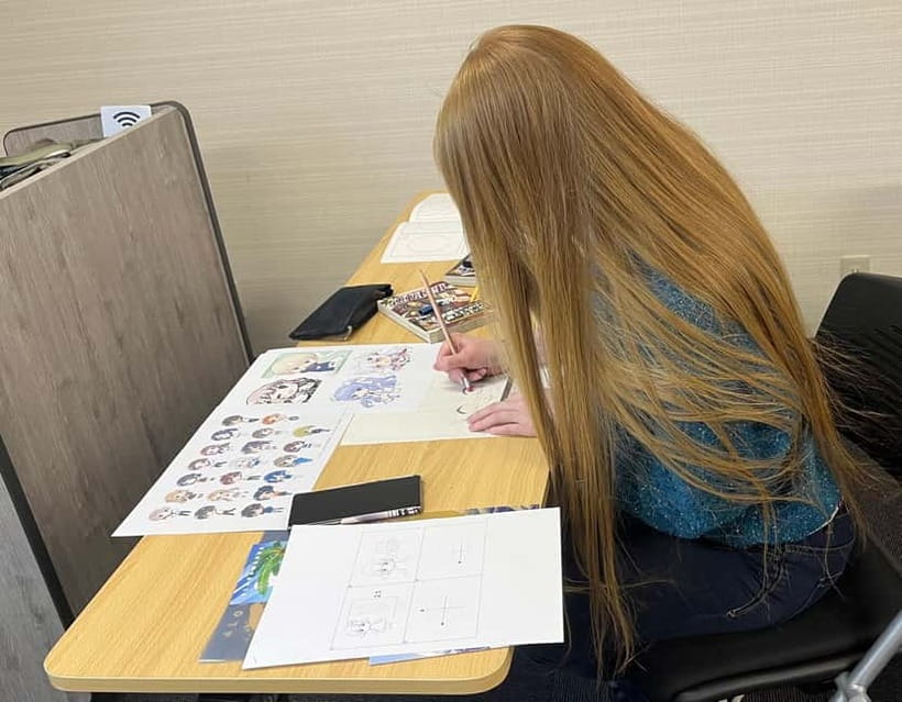 Tokyo/Ikebukuro Manga lesson by acitive pro-Manga artists - Hands-on drawing tools: G-Pen and screen tone practice