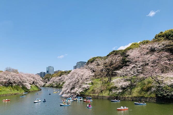 Tokyo Imperial Palace and Heritage of Edo Castle Private Tour - Nihonbashi: a 400-year-old district you’ll understand better after the Palace