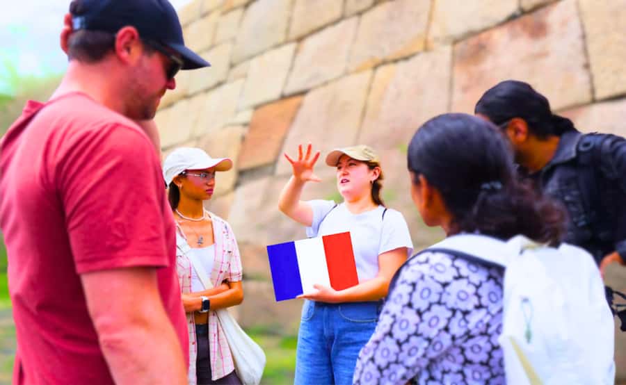 Tokyo: Imperial Palace, the history of Japan (ENGLISH GUIDE) - Meeting at Starbucks near Wadakuramon Fountain Park