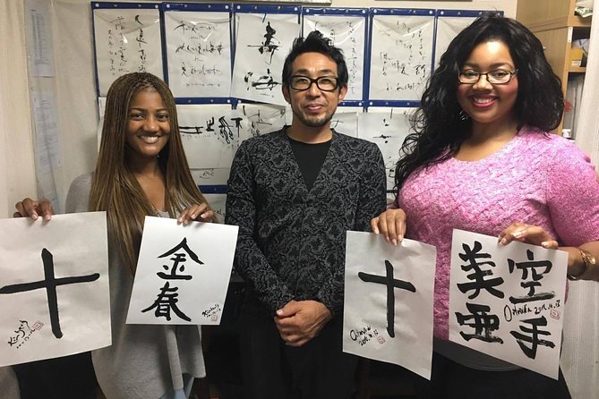 Tokyo Japanese Calligraphy Experience with a Master Artist - Atmosphere Matters: Quiet Focus and Patient Teaching