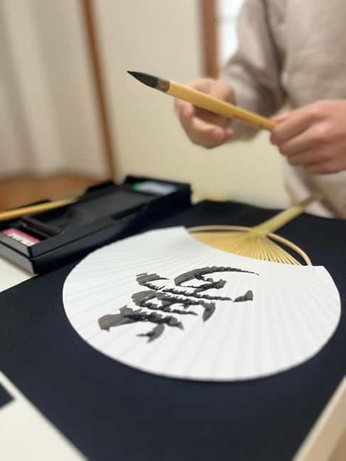 Tokyo: Japanese Calligraphy Lesson with Skilled Instructor - Practice on Hanshi: 20 Sheets and Real Stroke Control