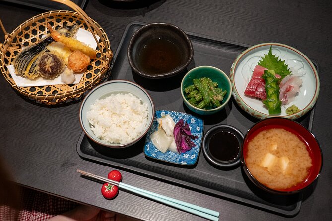 Tokyo: Japanese Knife Skills and Sashimi & Tempura Cooking Class - Finding the venue: Nishi-Koyama Station and a short walk