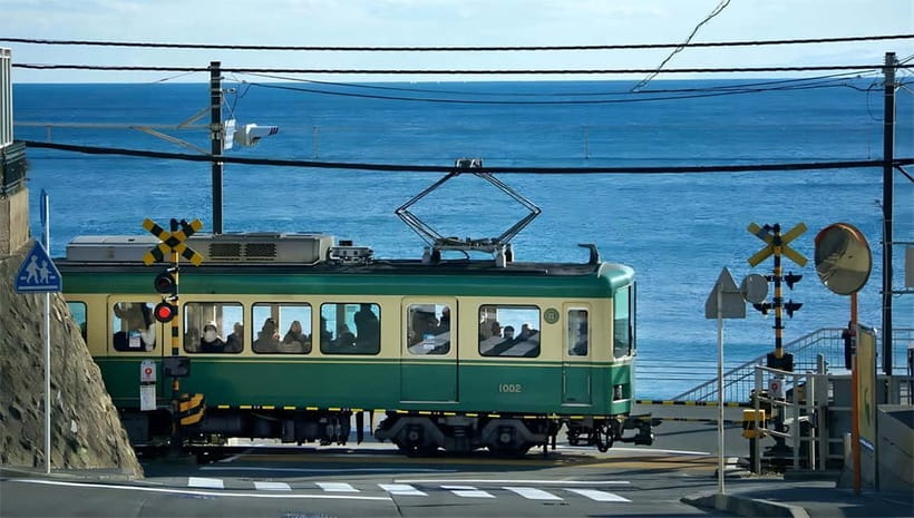 Tokyo: Kamakura & Enoshima Day Tour with Pickup & Train Ride - Kamakura High School: Slam Dunk crossing photos without the stress