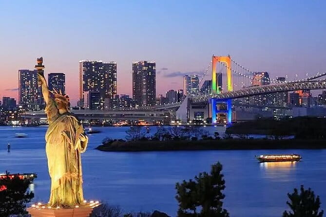 Tokyo Limited-Date Cherry Blossom Route Cruise & Show & Meal - Getting to Etchūjima and Boarding the Wooden Boat