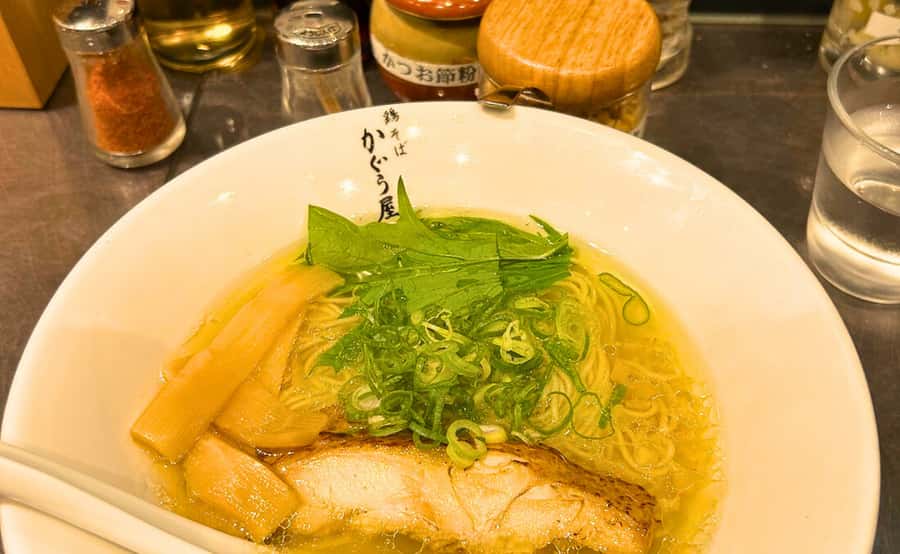 Tokyo: Locals´ Secret Food Tour // Eat like a Japanese - How the Tour Stays Relaxed (And Why That’s a Big Deal)