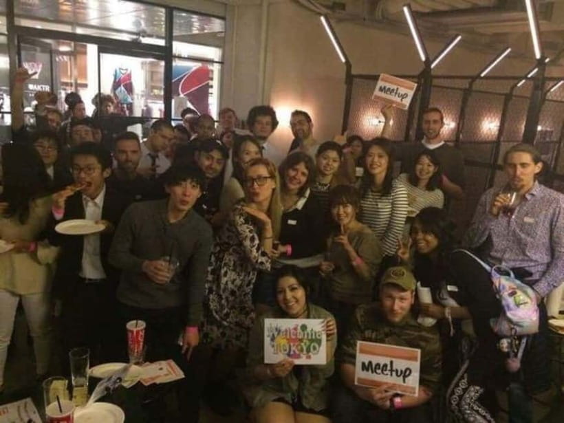 Tokyo: Meet Locals & Travelers Gathering All-You-Can-Drink - Games With Jenga, UNO, and Trump